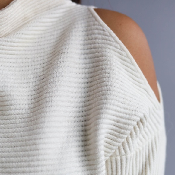 Cozy White Cutoff shoulder Sweater - Picture 2 of 7